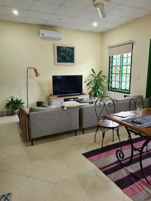 Nhà mới xây Trường Thọ, Thủ Đức - Vali vào ở liền - Giá tốt chỉ 6.95 tỷ